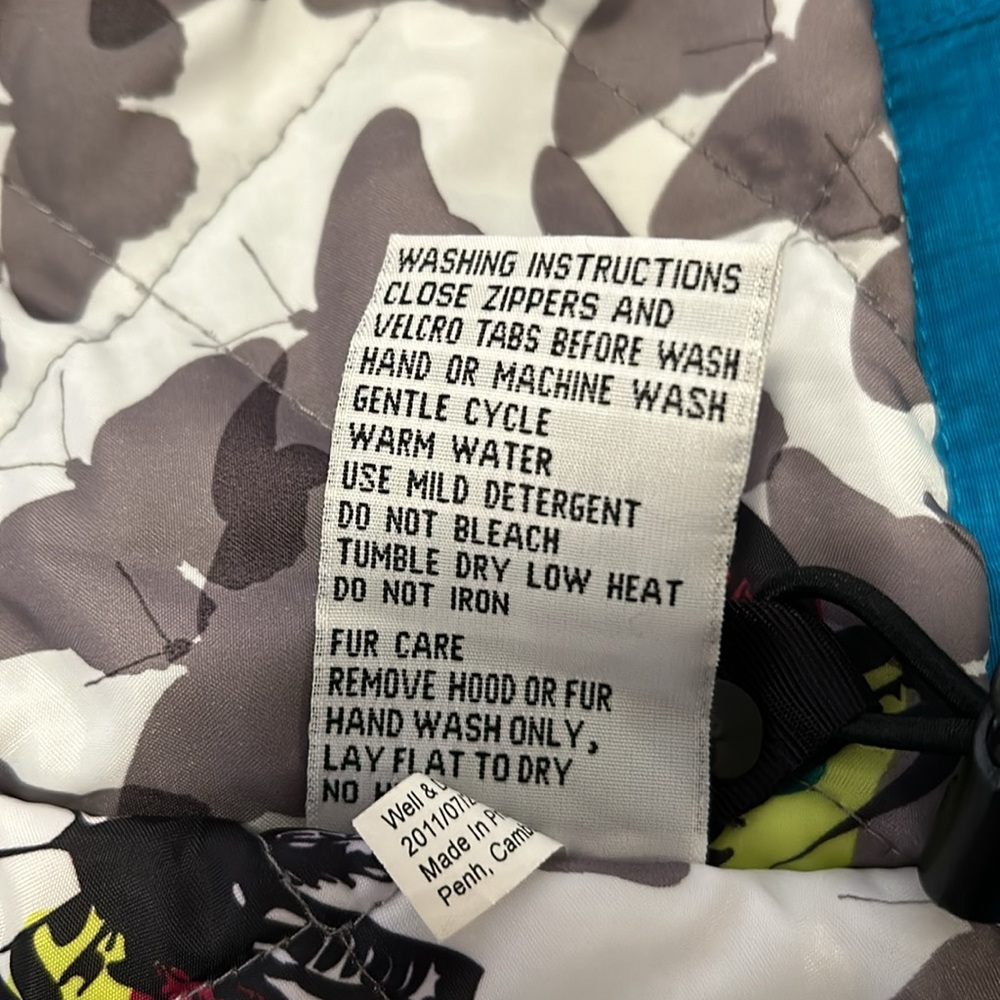Ski jacket - Picture 9 of 16